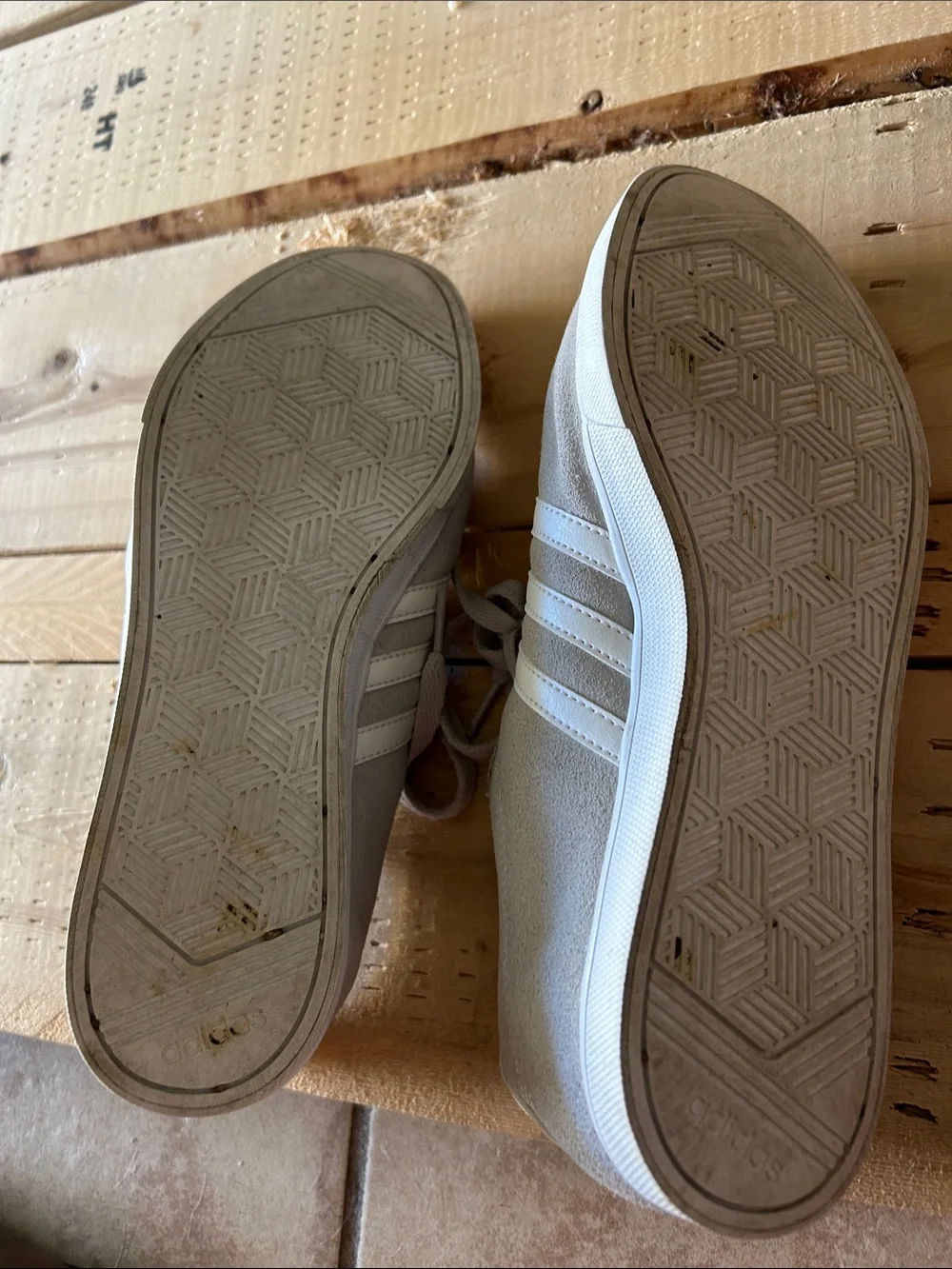 adidas classic low